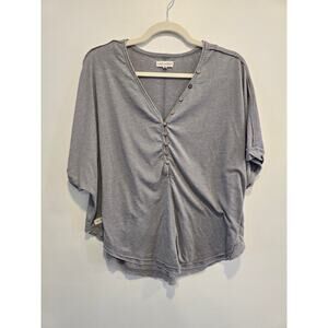 Simply Southern Grey Buttoned top Size Large, Preloved